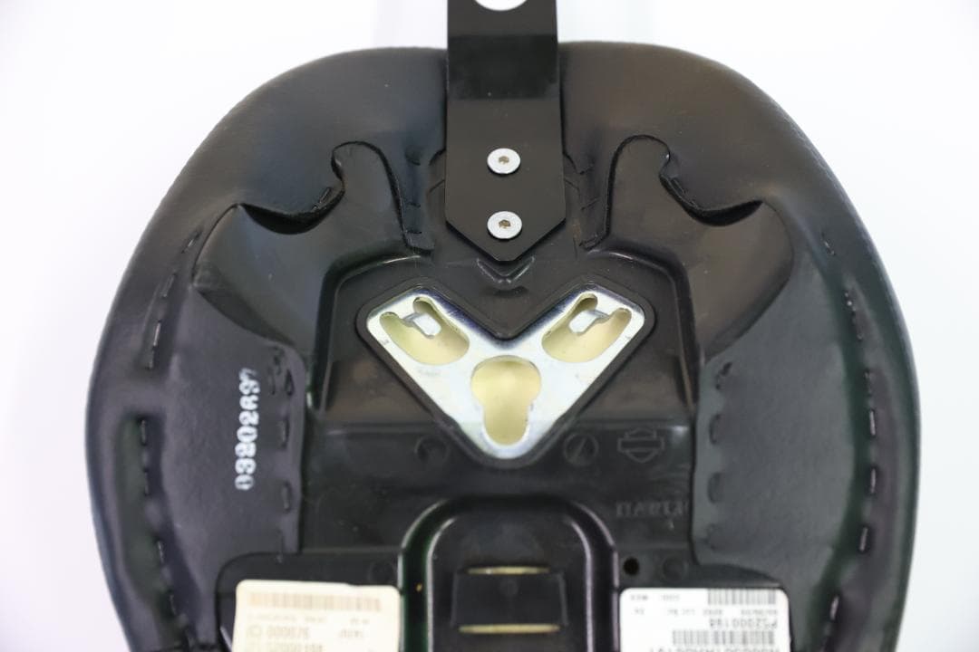 stomu ハーレー純正シート　スポーツスター　48　XL1200X