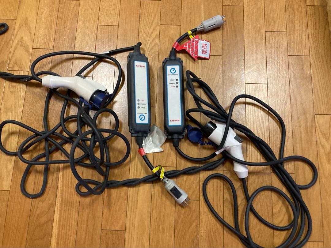 リーフ　純正　充電ケーブル 2本