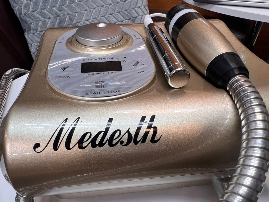 業務用　エレクトロポレーション　ウルトラハイパーネオ　美容液導入美顔器　【美品】