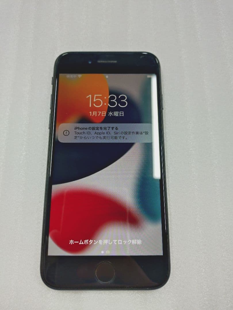 4-377 iPhoneSE　ブラック　64GB　本体　SIMロックなし