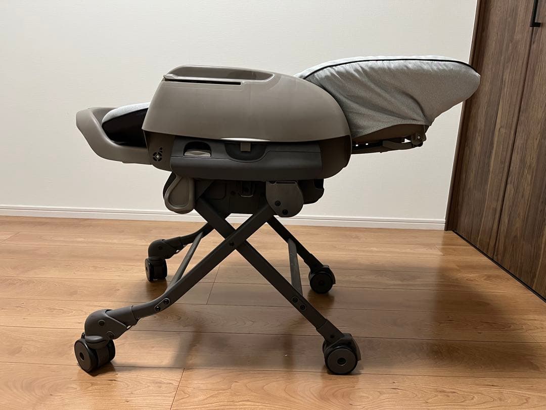 コンビ 美品 電動 ハイローチェア ネムリラ AUTO SWING グレー