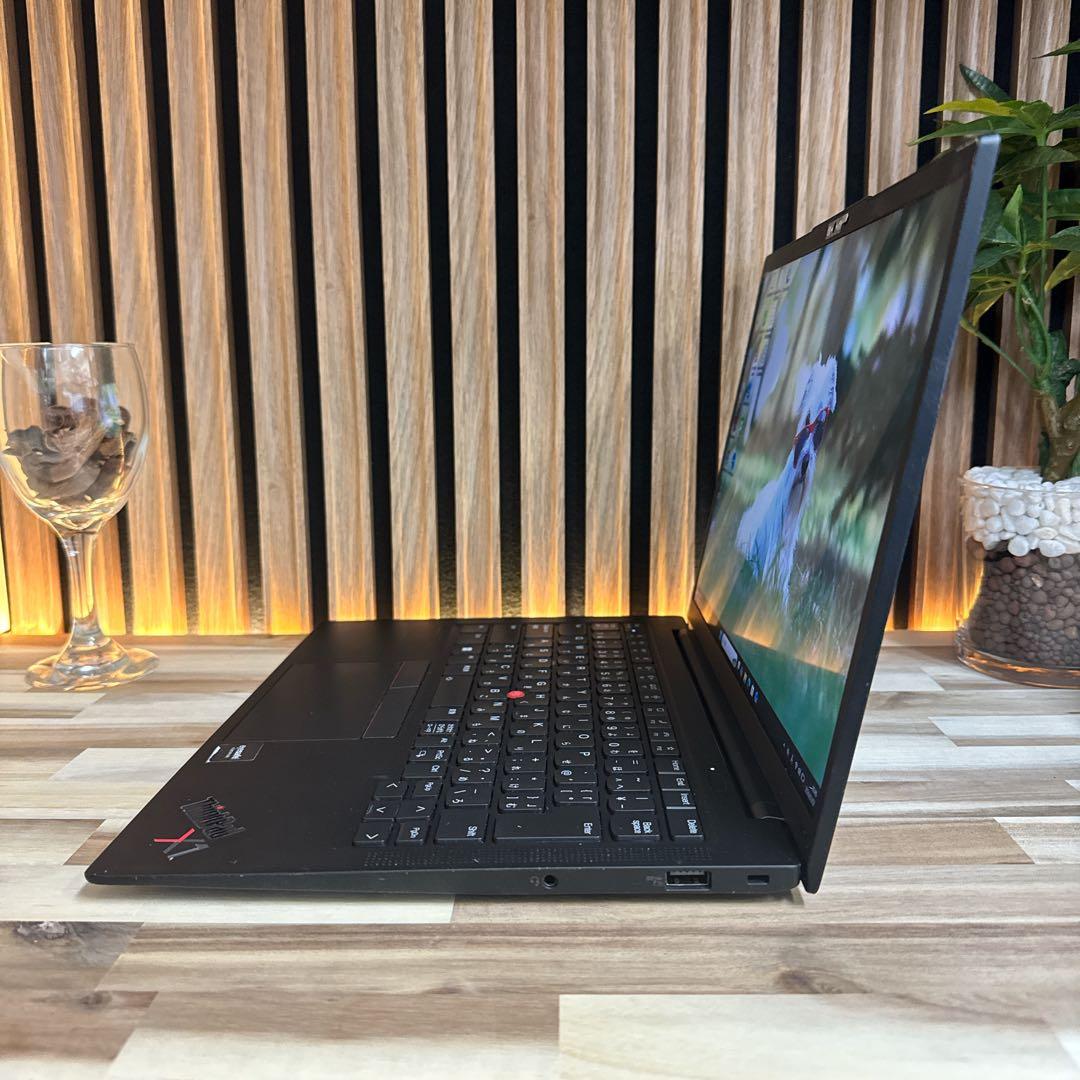 人気シリーズ‼️ThinkPad X1 Gen10☘メモリ16GB☘️ノートパソコン