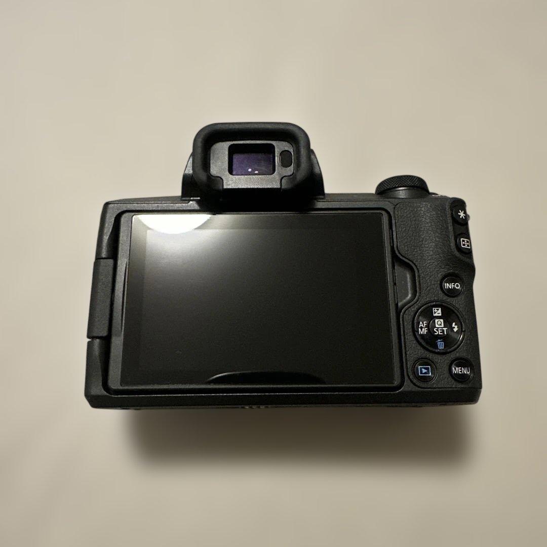 Canon EOS Kiss M 一眼レフカメラ