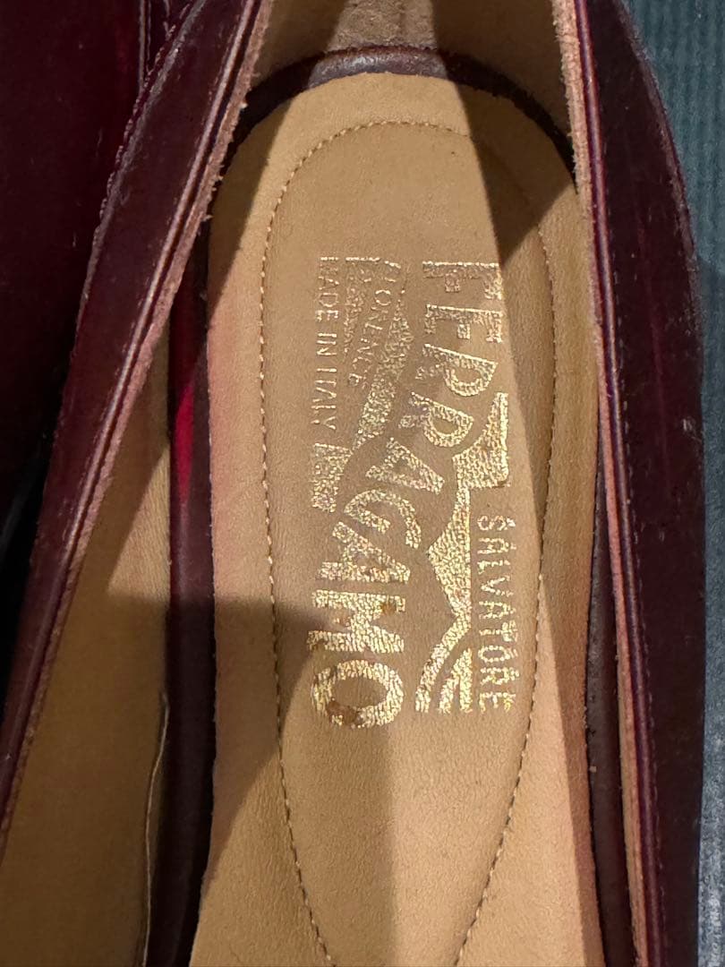 SaleサルヴァトーレフェラガモSalvatoreFerragamoフラット女靴