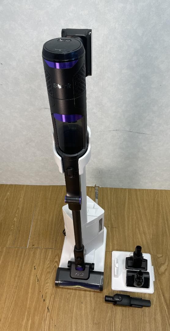 Y♢451 SHARK コードレス スティッククリーナー IW4271JBK