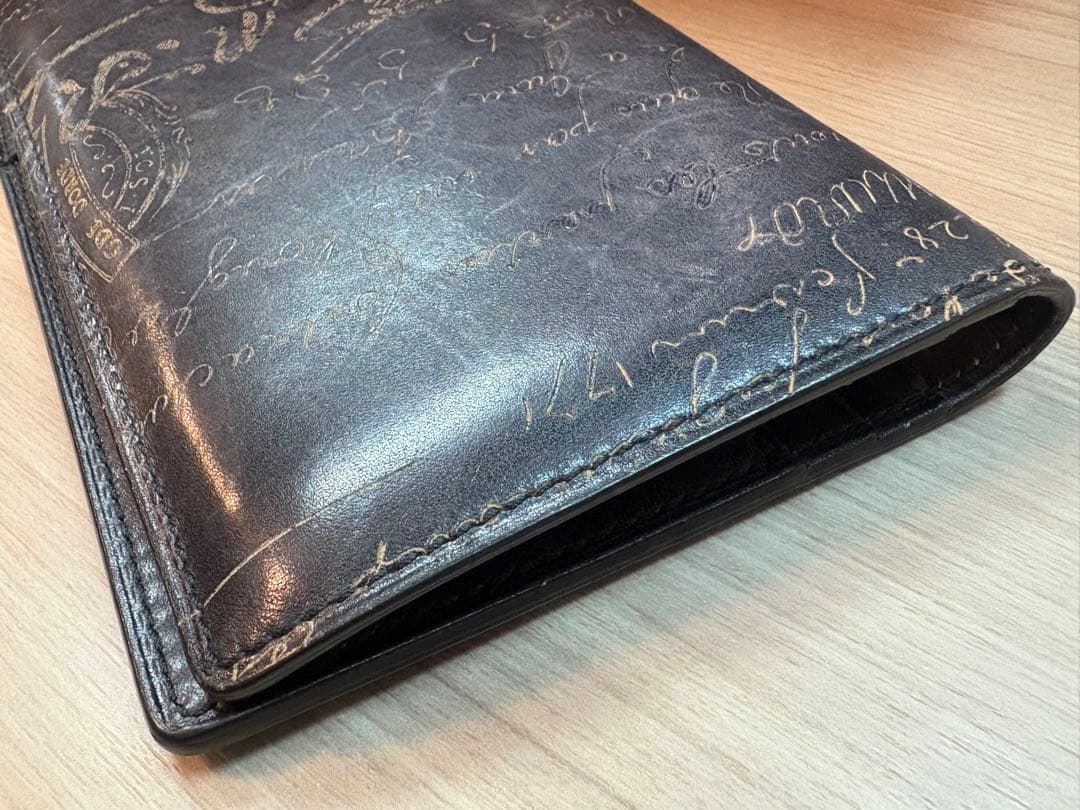 Berluti サンタル　フラップロングウォレット