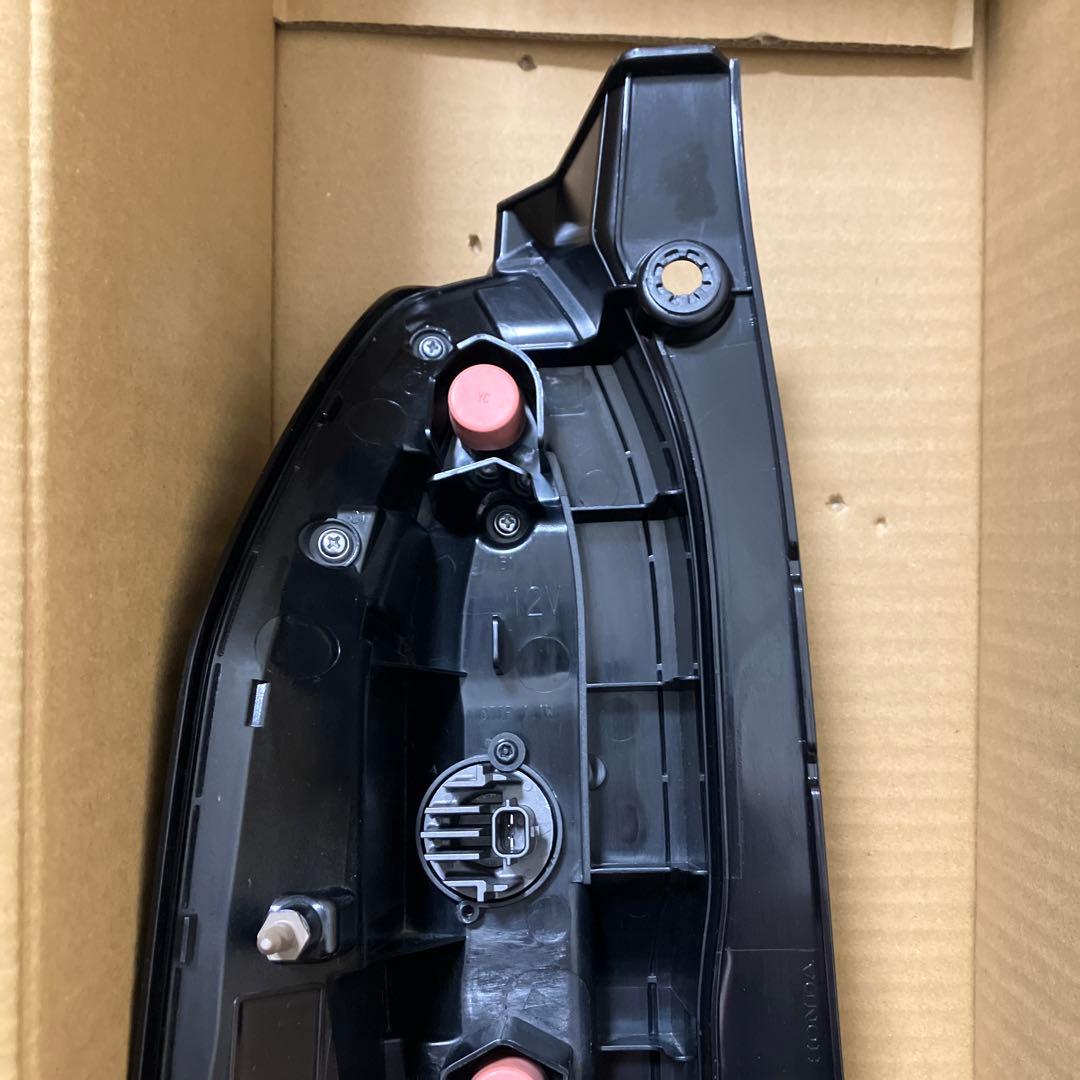 NBOX　カスタム　JF3　右テール　純正　N-BOX　ICHIKOH　D186