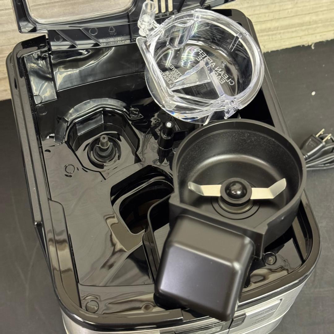 ☆超美品　クイジナート　コーヒーメーカー　DGB-450PCJ　2025年製