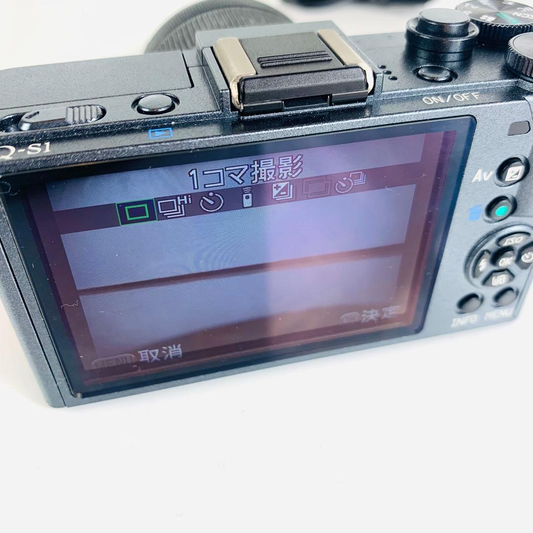 PENTAX Q-S1 レッド｜02 STANDARD ZOOM レンズ付属