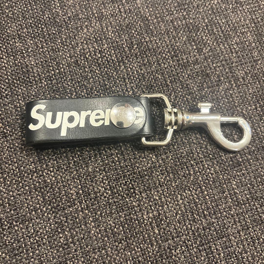小物 Supreme Leather Key Loop