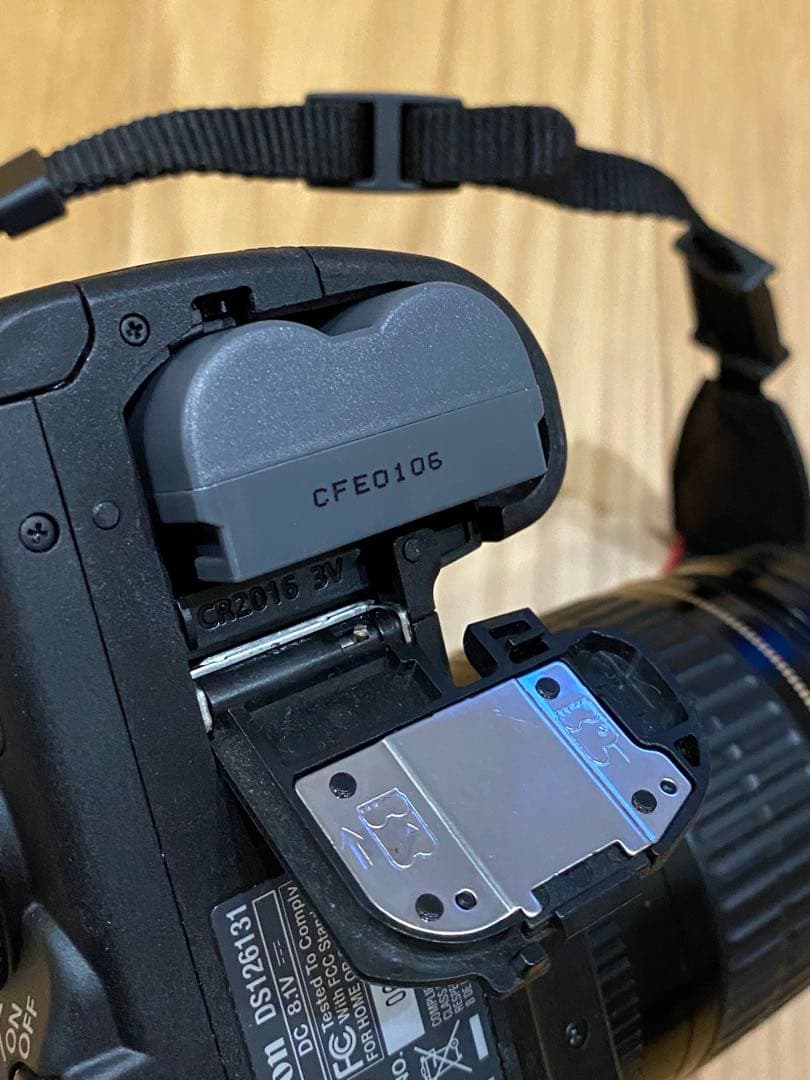 Canon EOS 30Dデジタル一眼 28-80 EFレンズ付　動作品