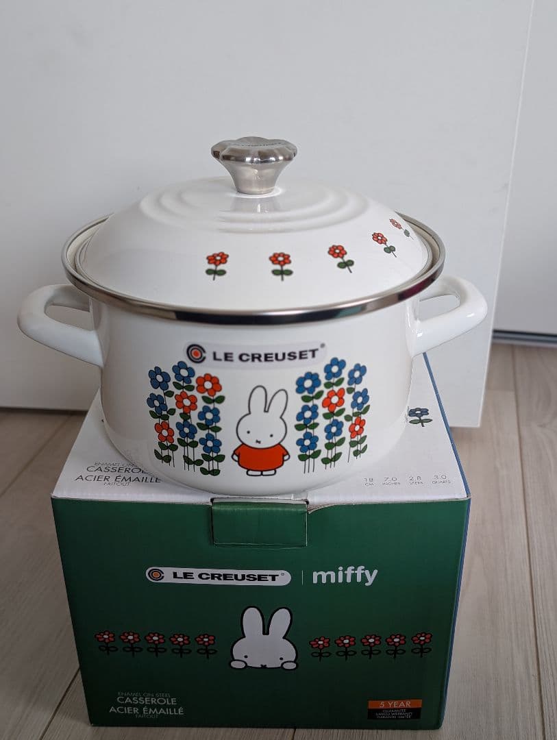 新品未使用 LE CREUSET ミッフィー 両手鍋 18cm