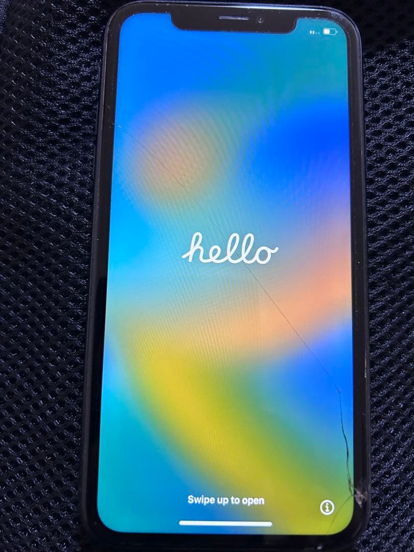 iPhone XR ブラック 本体　64GB SIMフリー