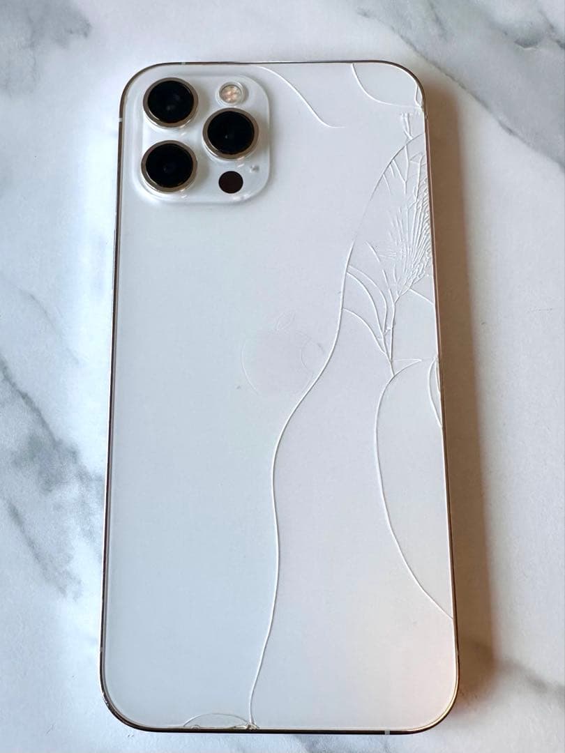 iPhone 12 Pro max シルバー 256GB