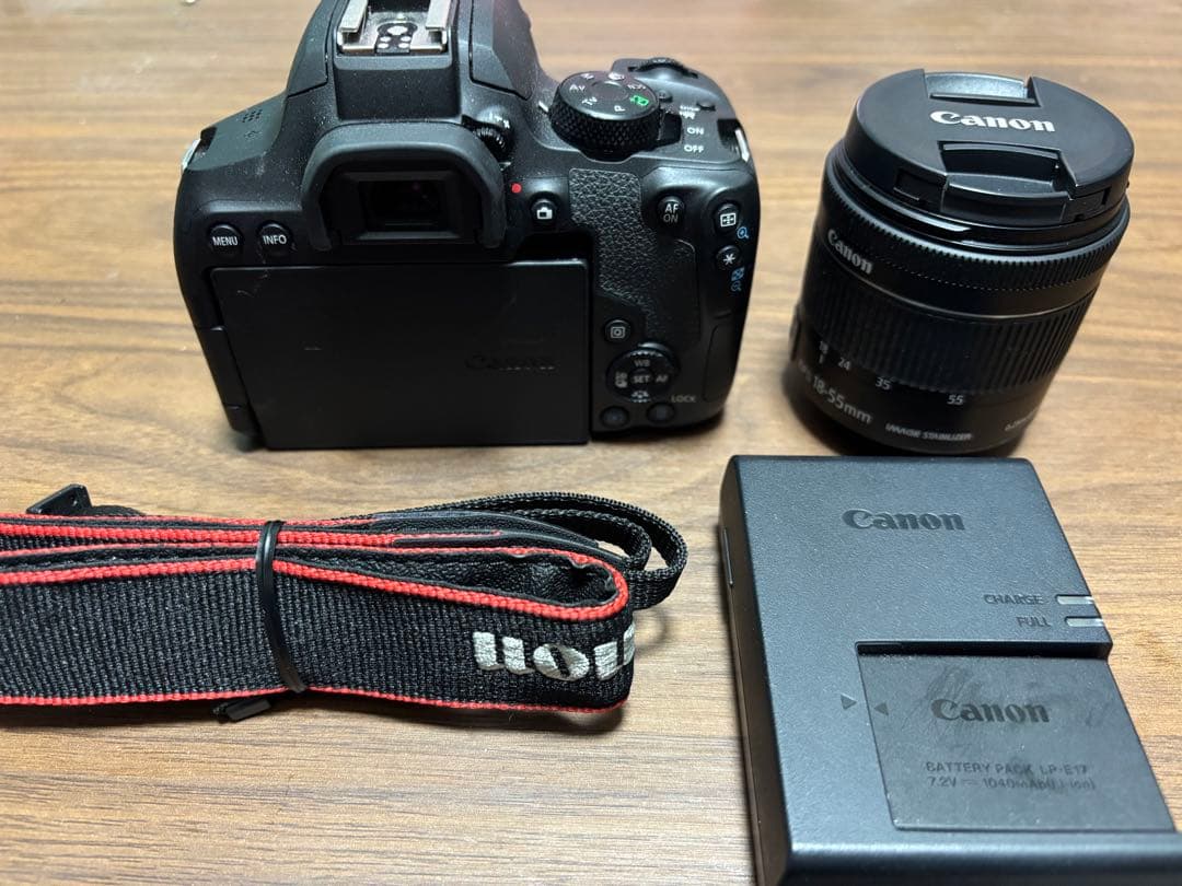 Canon EOS kiss 10xi 一眼レフ　本体&レンズ