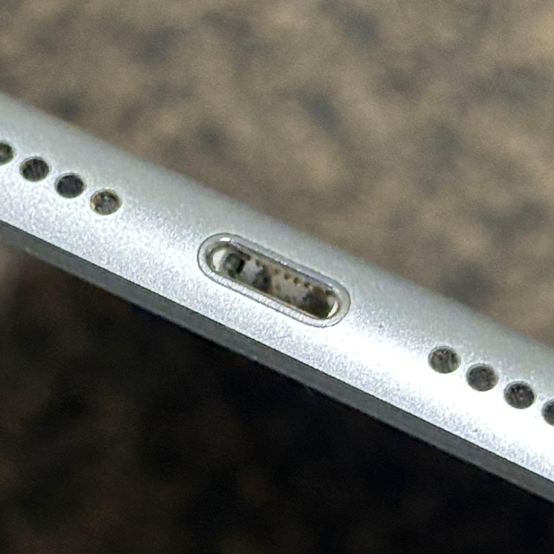 さ*と様 iPad 第６世代 Wi-Fi + Cellular 32GB シルバ