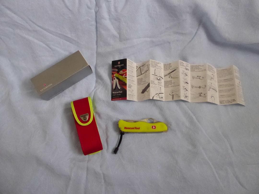 Victorinox 未使用【ヴィクトリノックス】レスキューツール　赤×黄