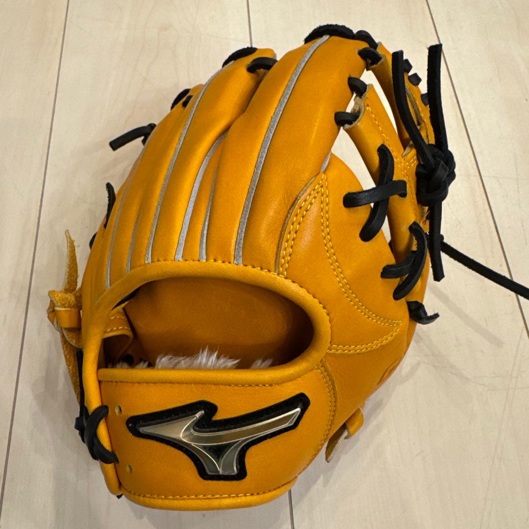 仮面ライダー様　ミズノ グローバルエリート トレーニンググラブ MMメソッド