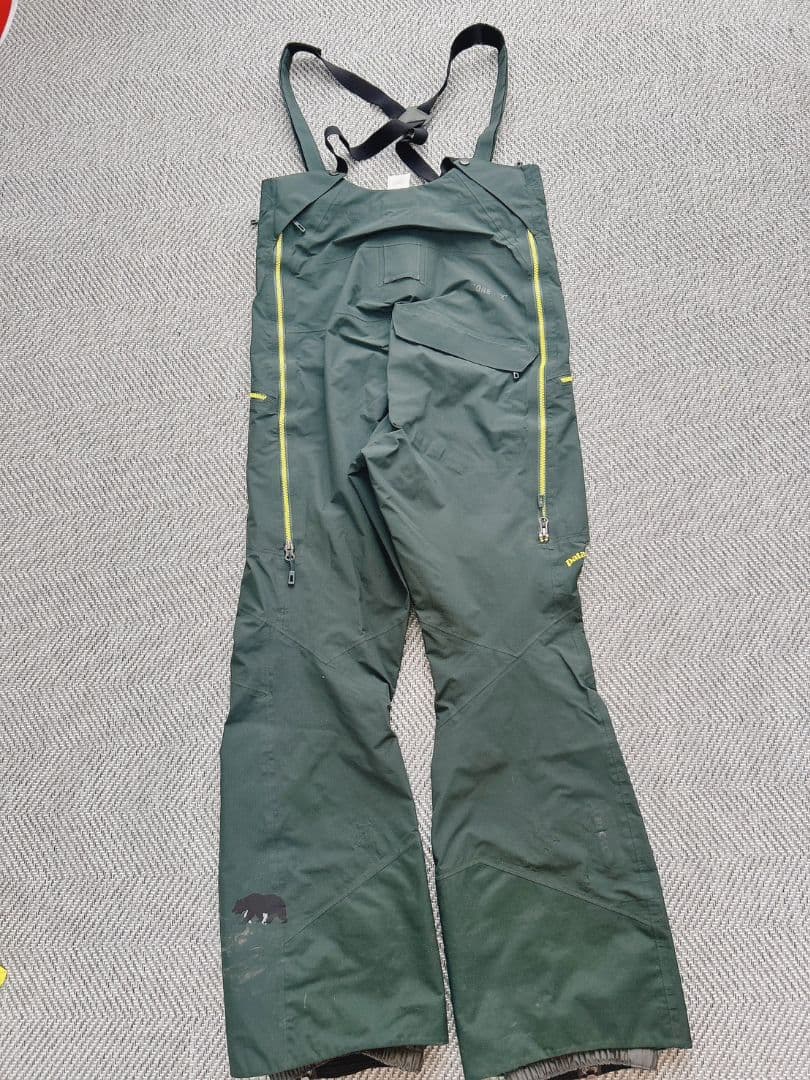 patagonia　パウダーボールジャケット　ビブパンツ上下セット✨ゴアテックス