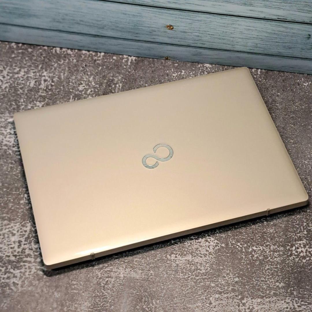 G74 ノートパソコン富士通 第7世代i3/SSD Windows11 FHD