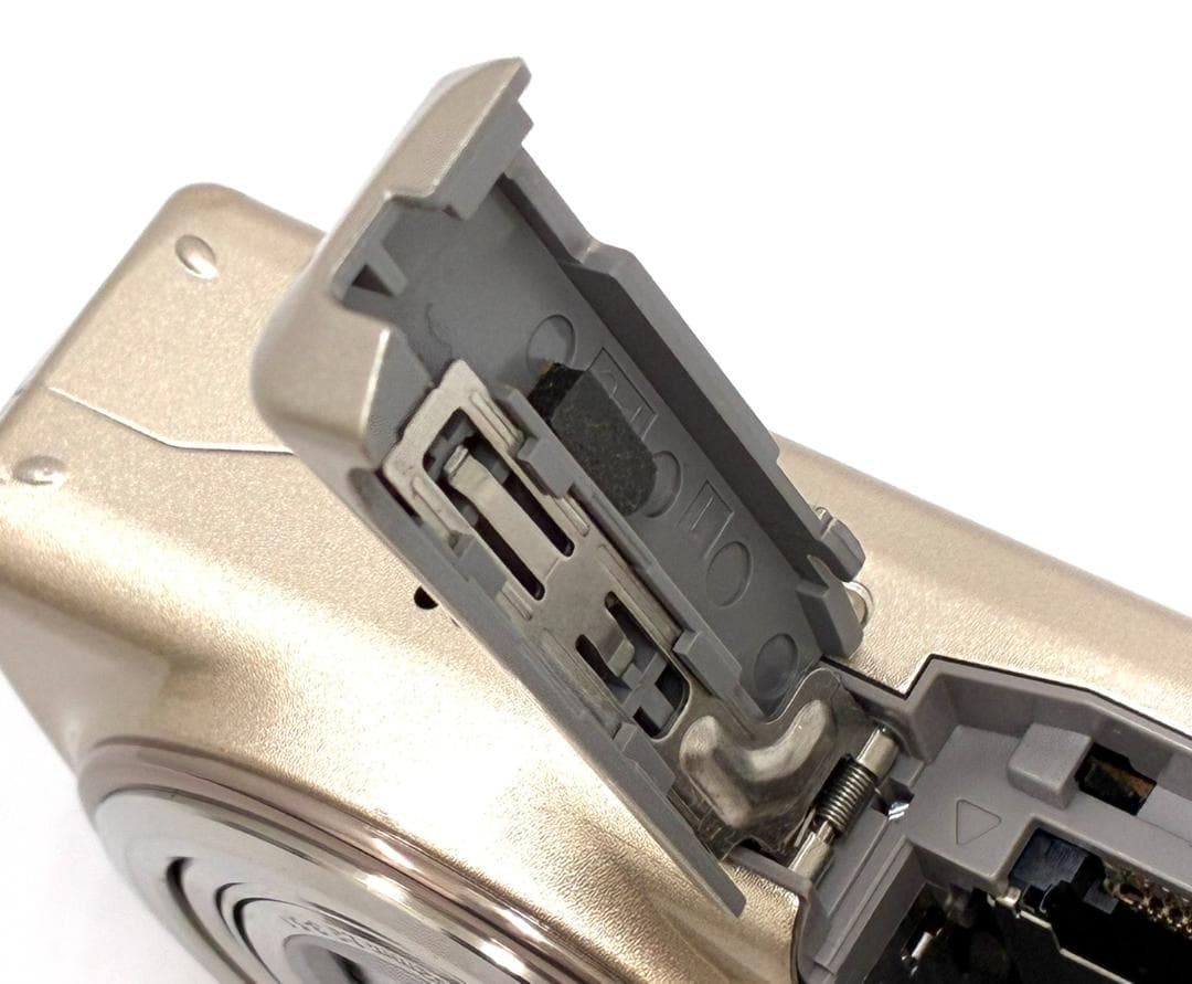 25M10-238 フジフイルム FinePix F200EXR デジタルカメラ