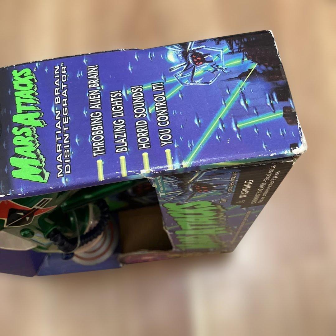 マーズアタック スペース　ガン　未開封　光線銃　フィギュア