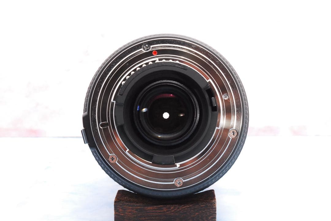 ニコン D7000☆一眼レフカメラ☆超望遠レンズ＆三脚☆遠距離撮影バッチリ！