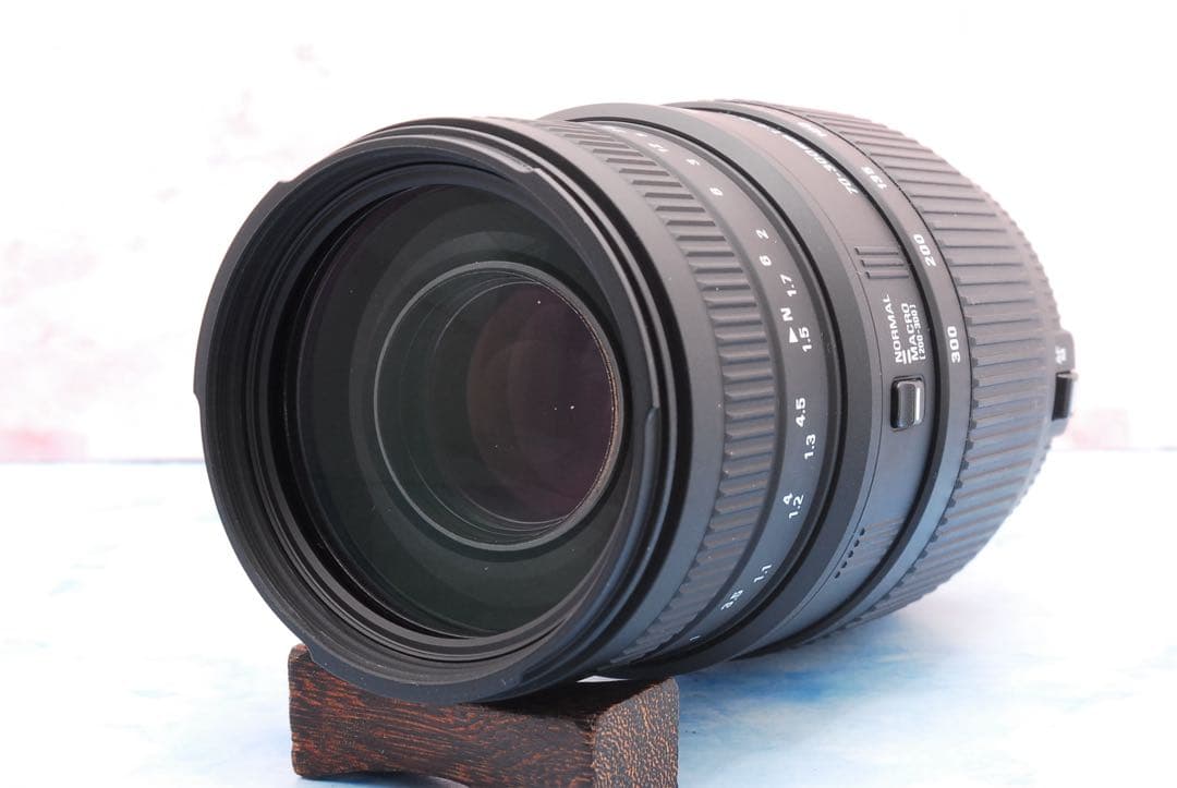 ニコン D7000☆一眼レフカメラ☆超望遠レンズ＆三脚☆遠距離撮影バッチリ！