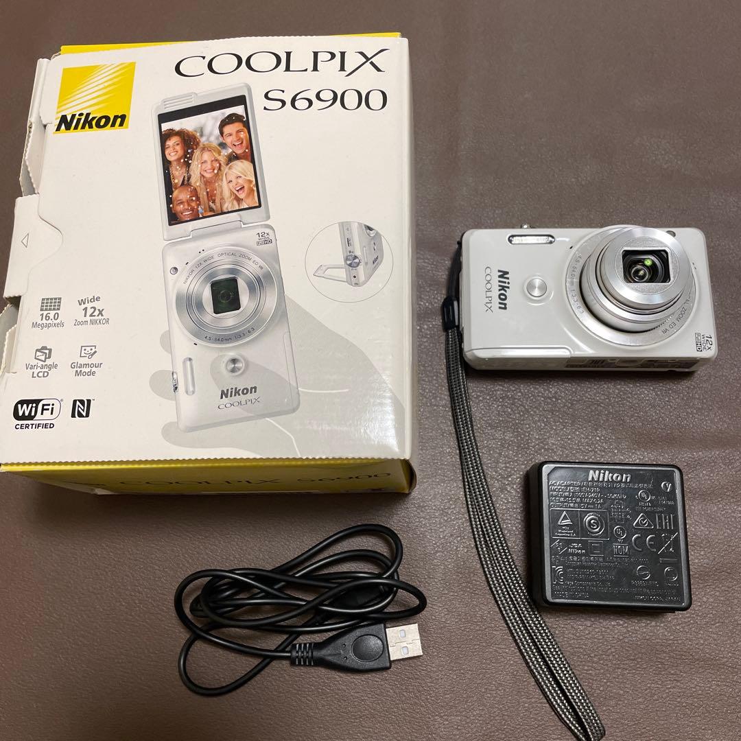 Nikon COOLPIX S6900 ホワイト　デジタルカメラ