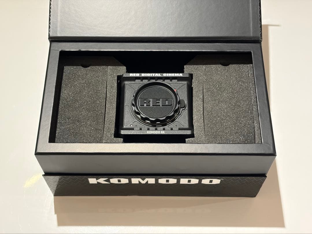 ビデオカメラ RED KOMODO 6K