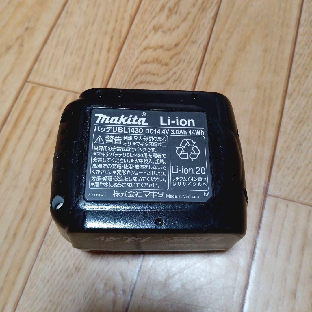 マキタ14.4V充電式クリーナ CL141FD 純正バッテリー、純正充電器付