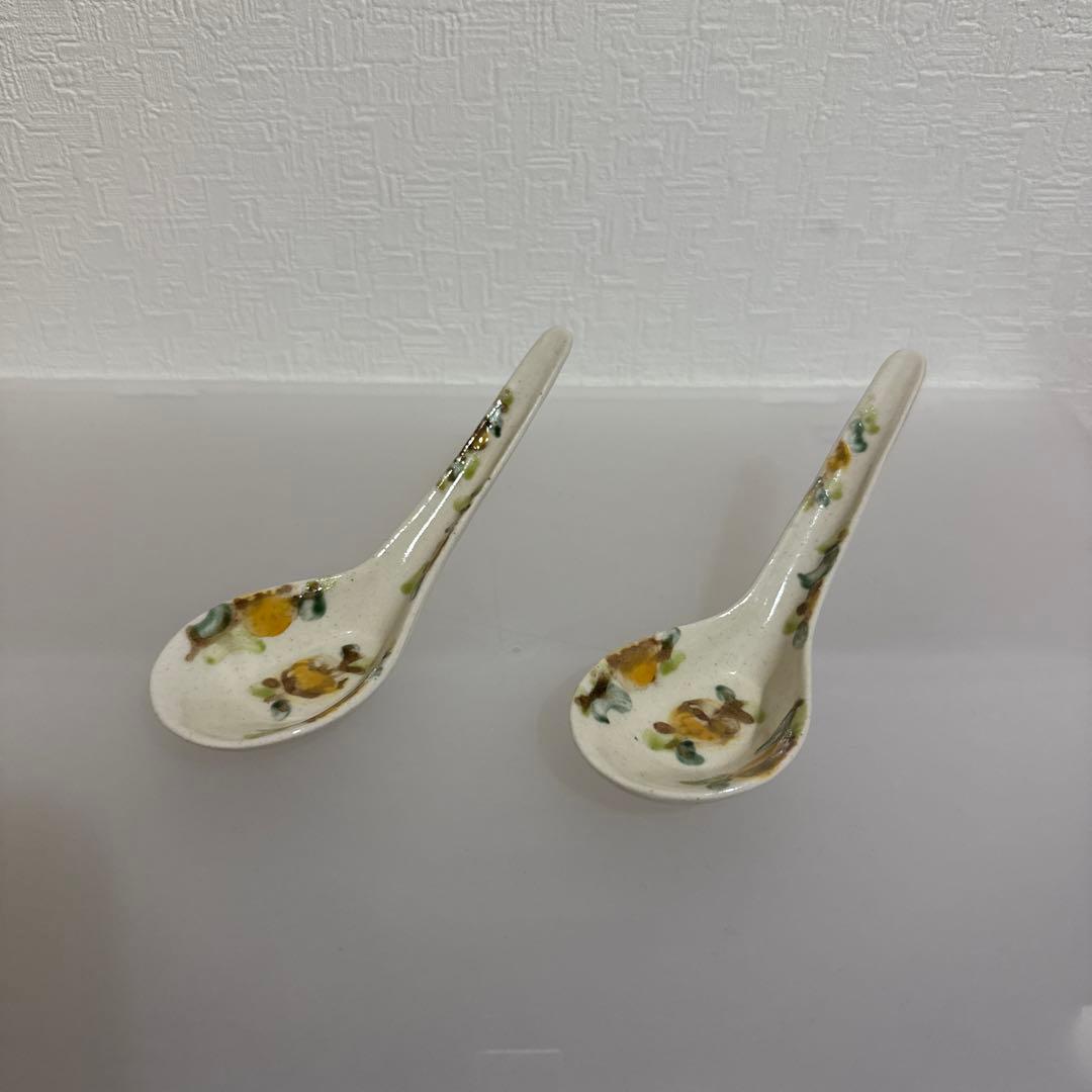 ヨシノヒトシ　陶器レンゲ 2個