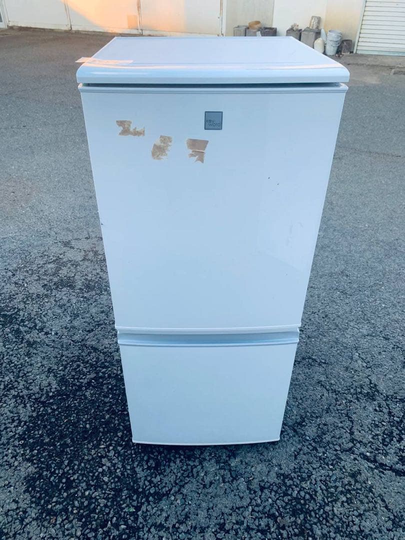 送料設置無料　SHARP ノンフロン冷凍冷蔵庫　SJ-14E3-KW