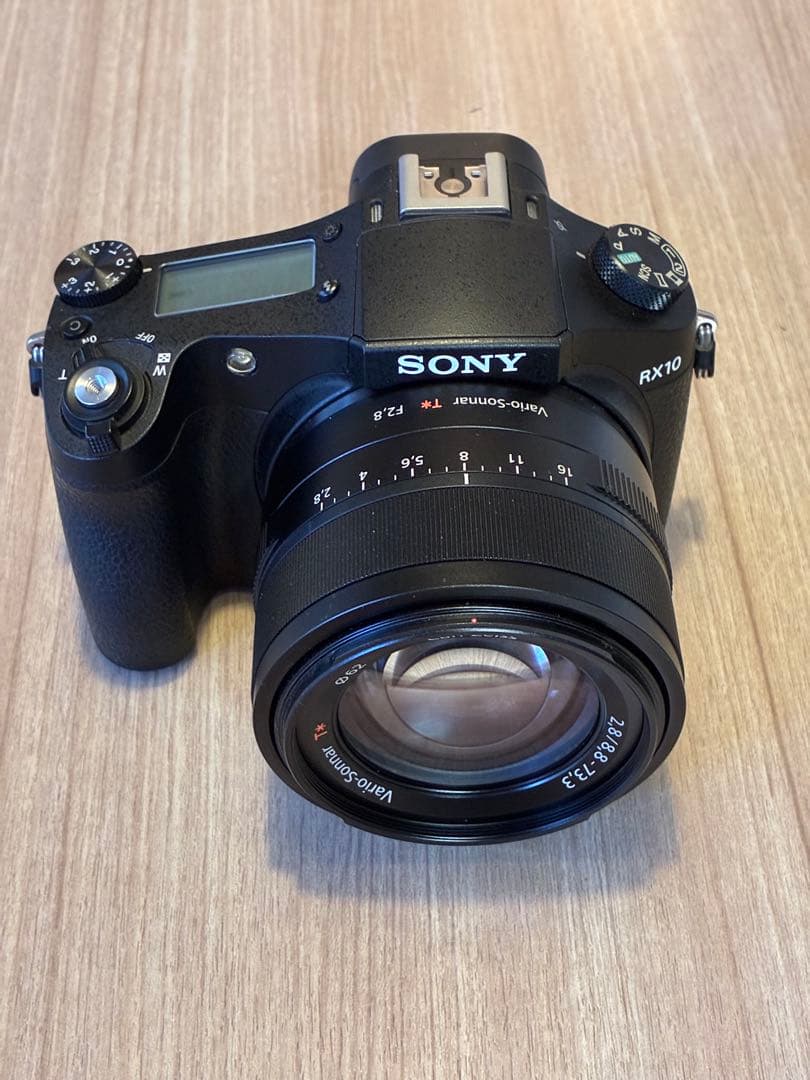SONY サイバーショット　RX10