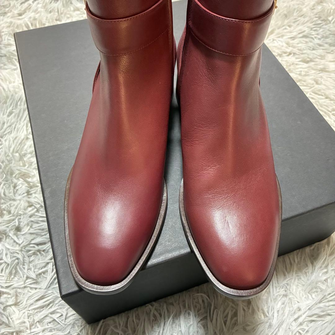 【未使用美品】JIMMY CHOO 本革 39〈参考価格143,200円〉