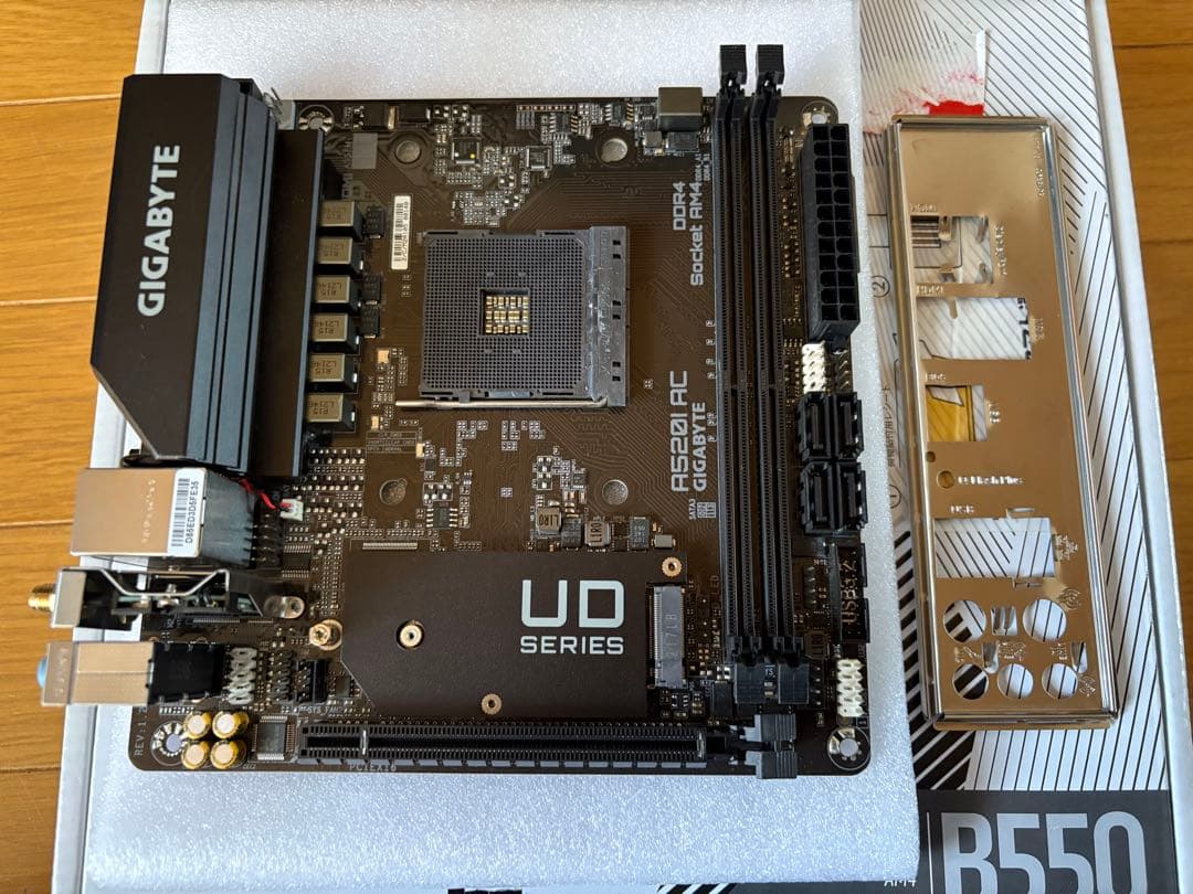 GIGABYTE A520I itxマザーボード