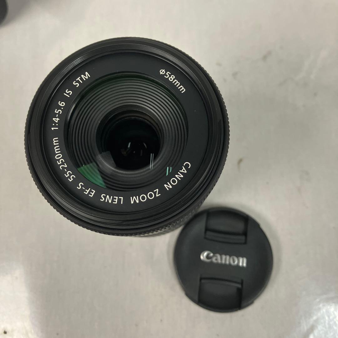 ▽ Canon EOS kiss X8i ダブルズームキット