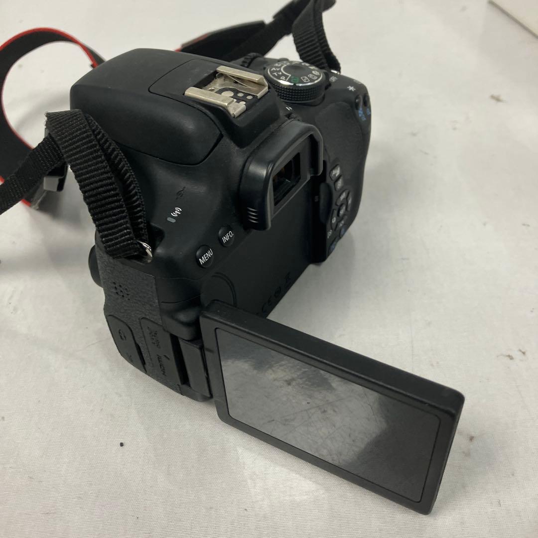 ▽ Canon EOS kiss X8i ダブルズームキット