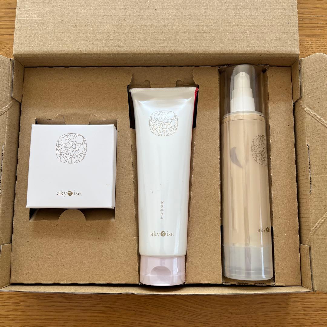 あきゅらいず　基本セット（大）洗顔料・パック・クリームセット　新品未使用品
