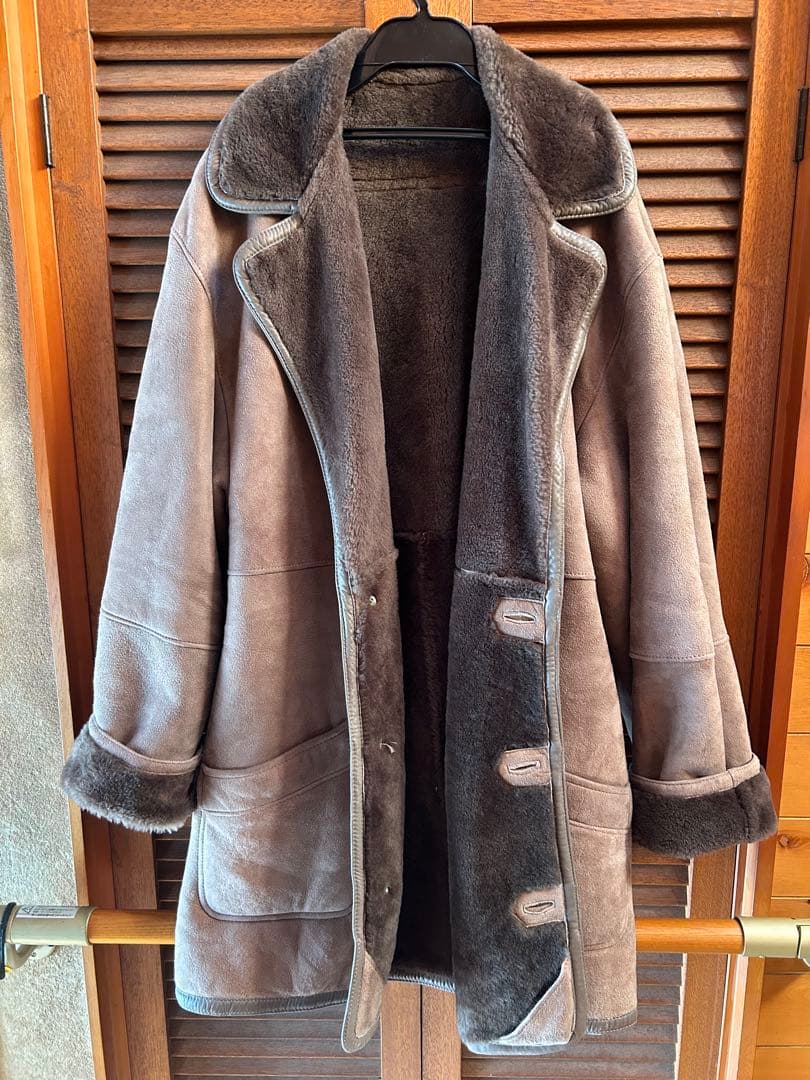 スペイン製　リアルムートンコート　羊皮