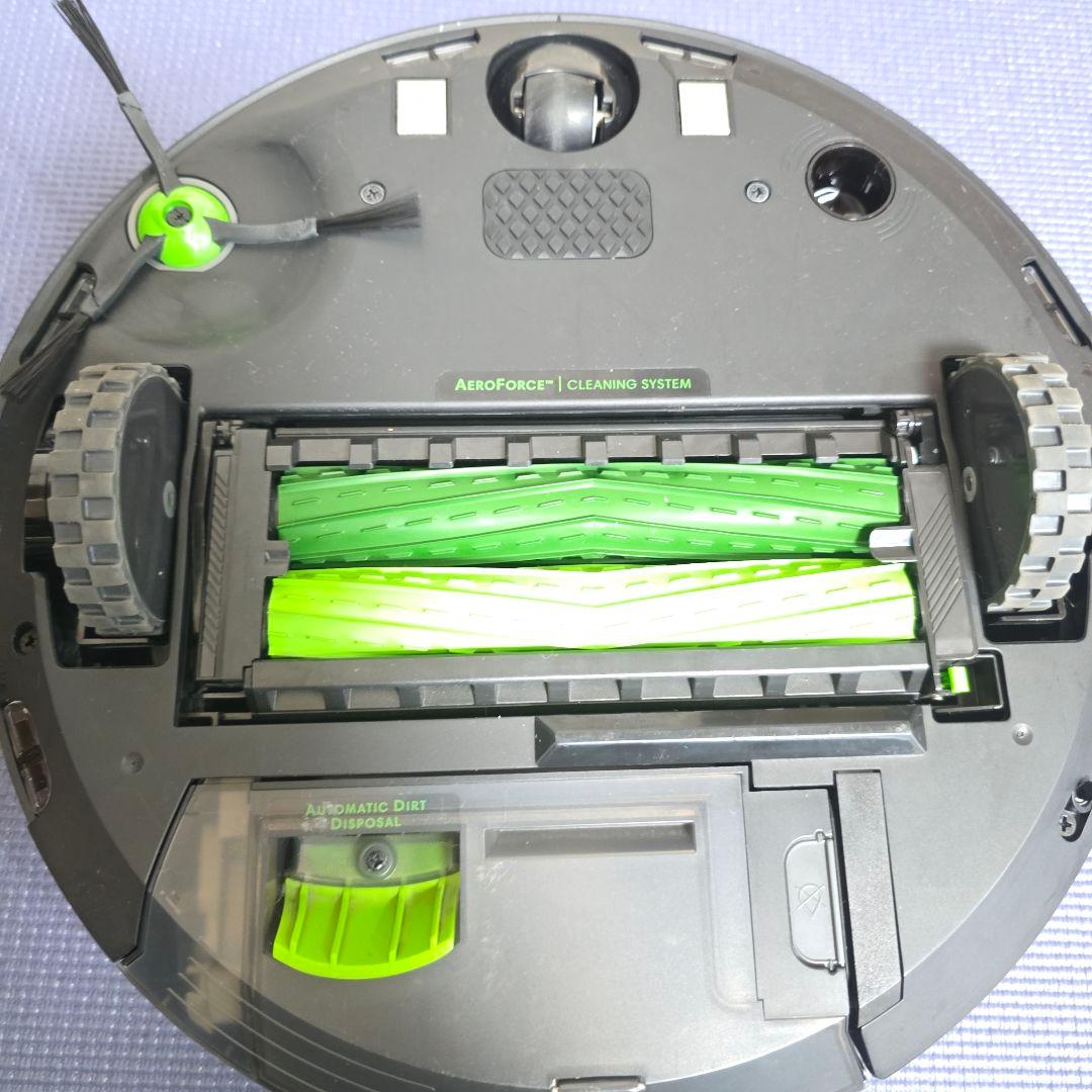 373】動作品 iRobot ルンバ j7+ ロボット掃除機本体 クリーンベース
