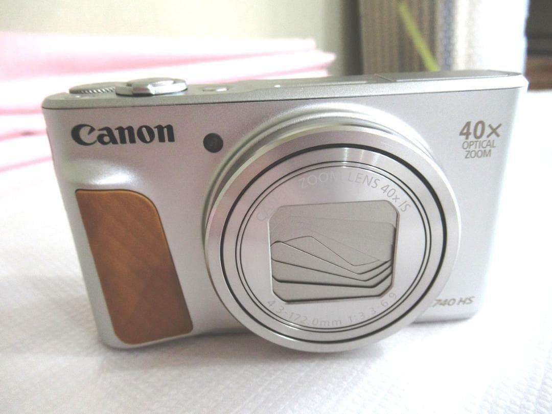 新品未使用　キャノン　PowerShot SX740 HS　デジカメ　シルバー
