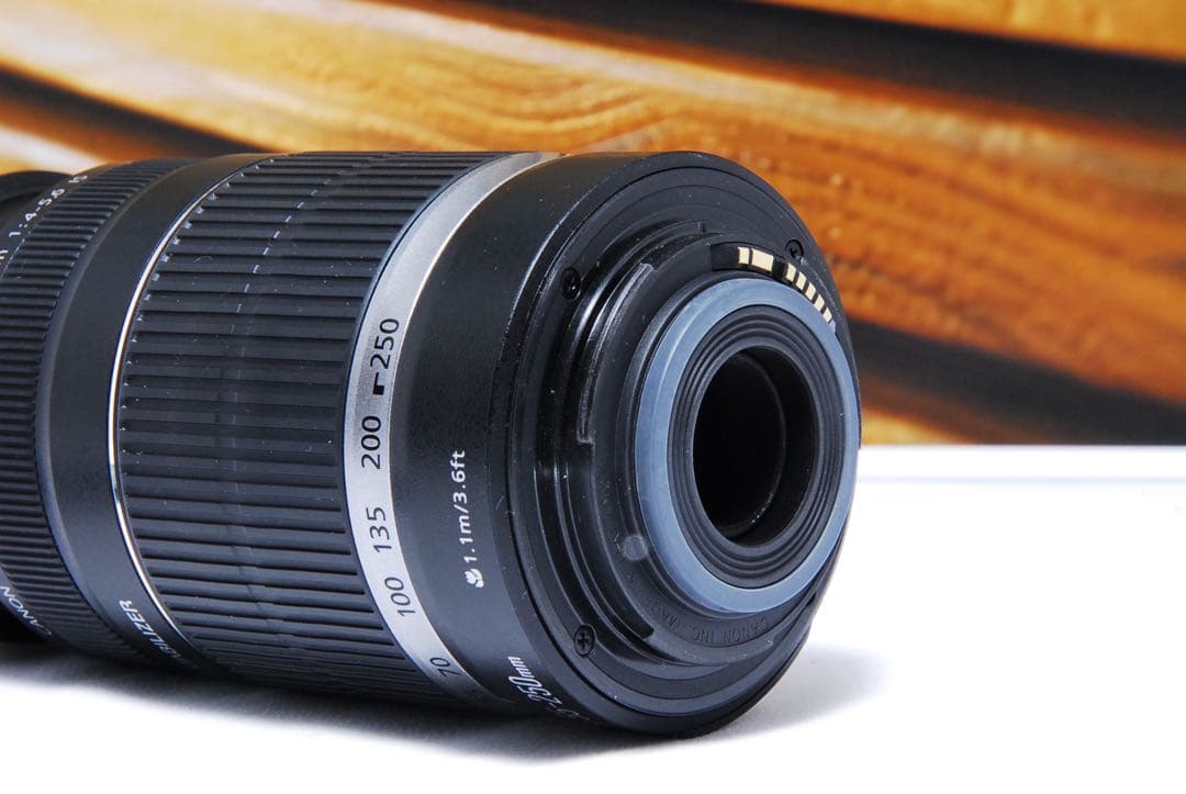 大人気望遠レンズ⭐︎ Canon EF-S 55-250㎜ IS APS-C