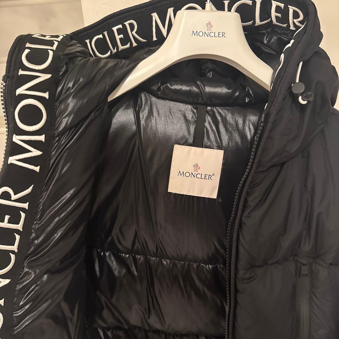 MONCLER ブラック ダウンジャケット TG 1 クリーニング済み