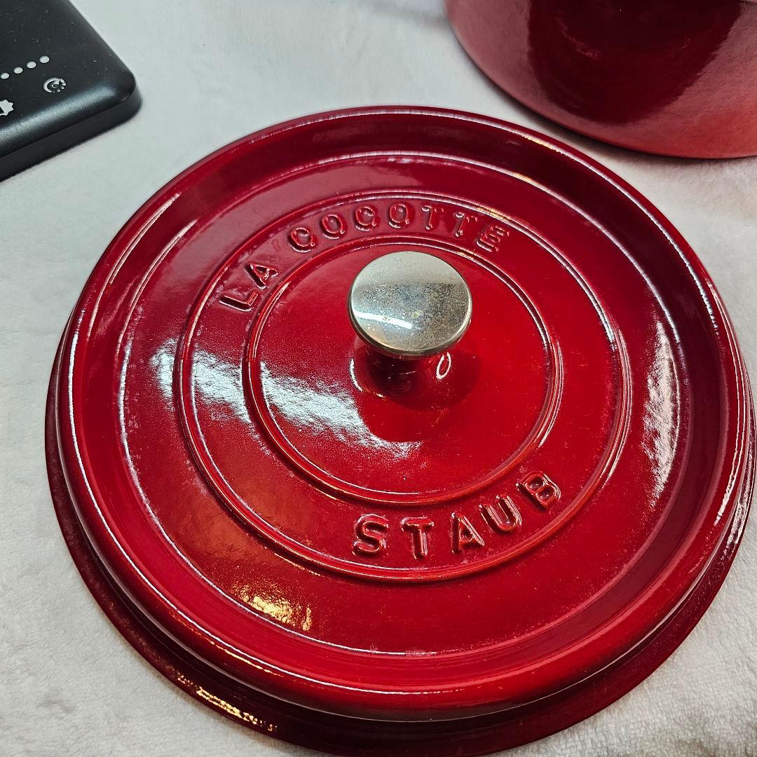 STAUB ストウブ 鋳物ホーロー鍋 ピコ・ココット 24cm ラウンドチェリ