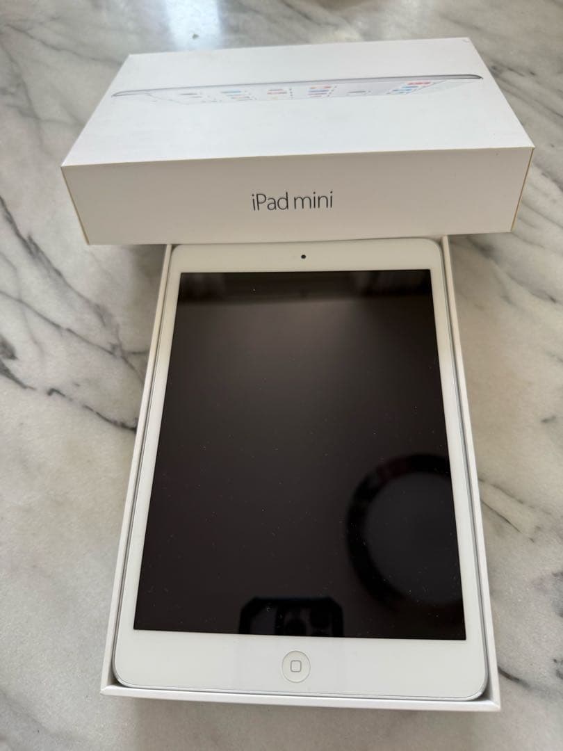 【美品】Apple iPad mini2 Wi-Fi 16GB