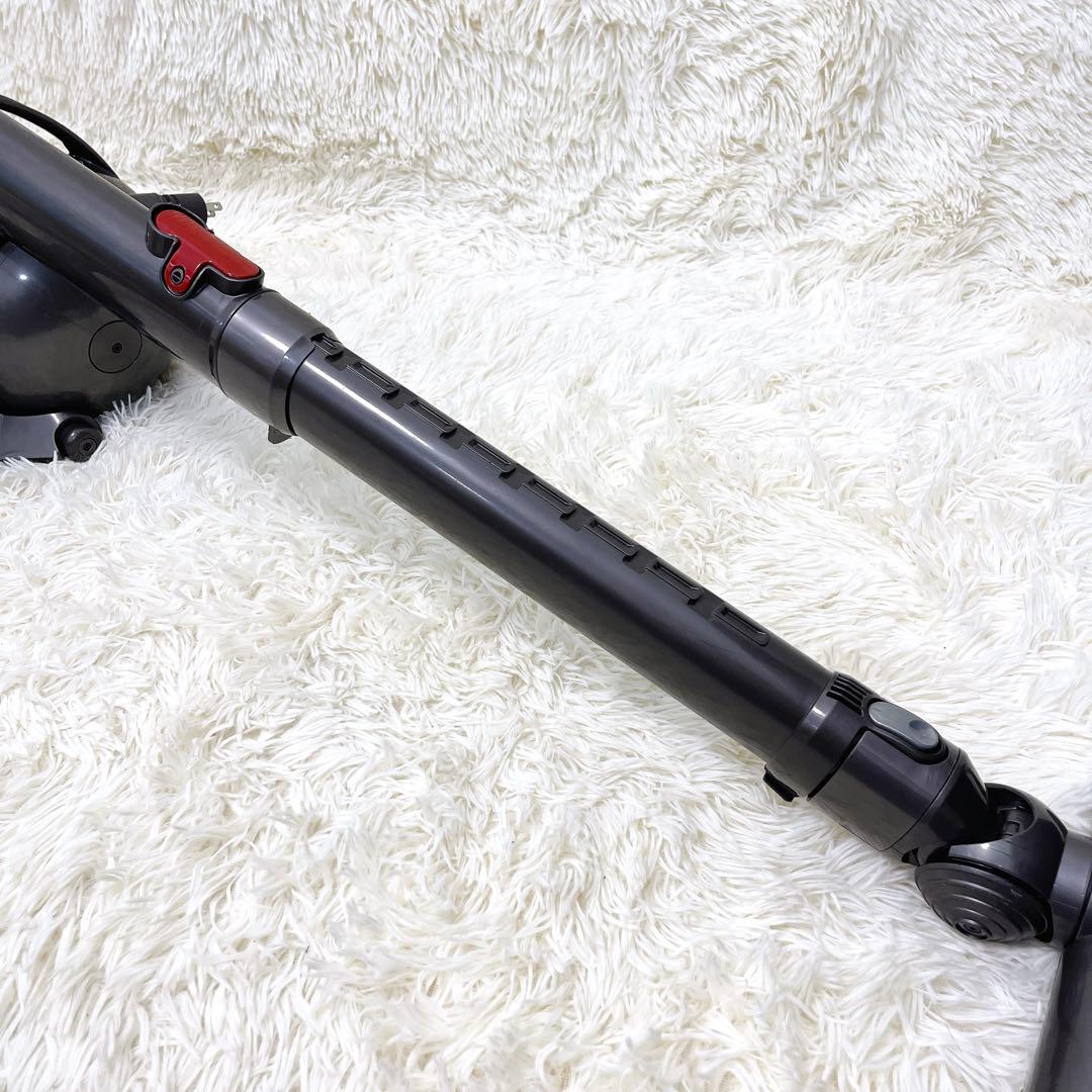 dyson ダイソン DC63 サイクロン式掃除機 美品