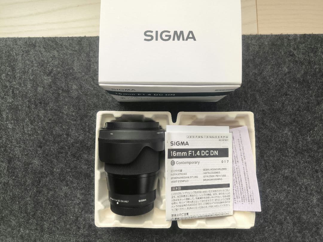 美品【SIGMA 16mm F1.4 DC DN】Xマウント