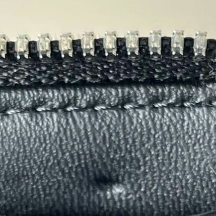 新品未使用　EMPORIO ARMANI 長財布　ラウンドファスナー　レザー