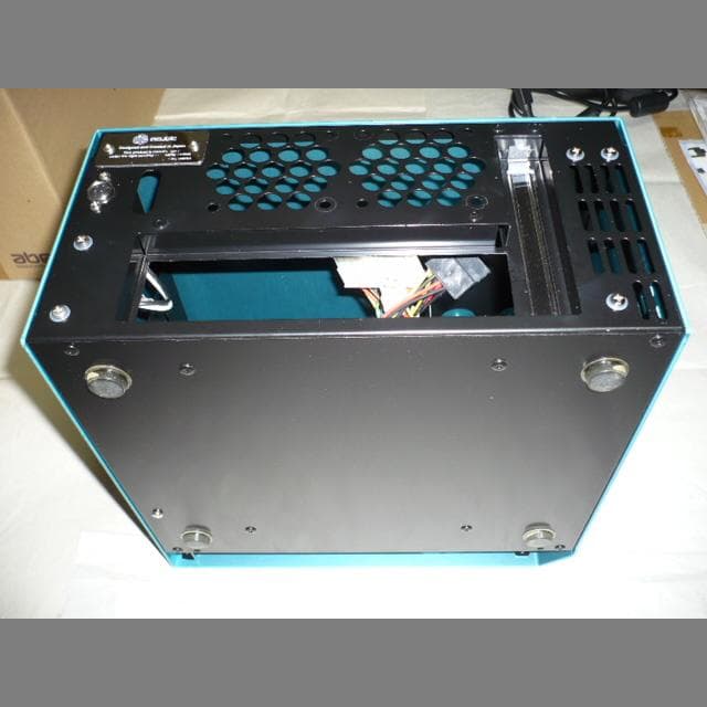 Abee acubic E30 青　山洋電気ファン、延長ケーブル等をおまけで同梱